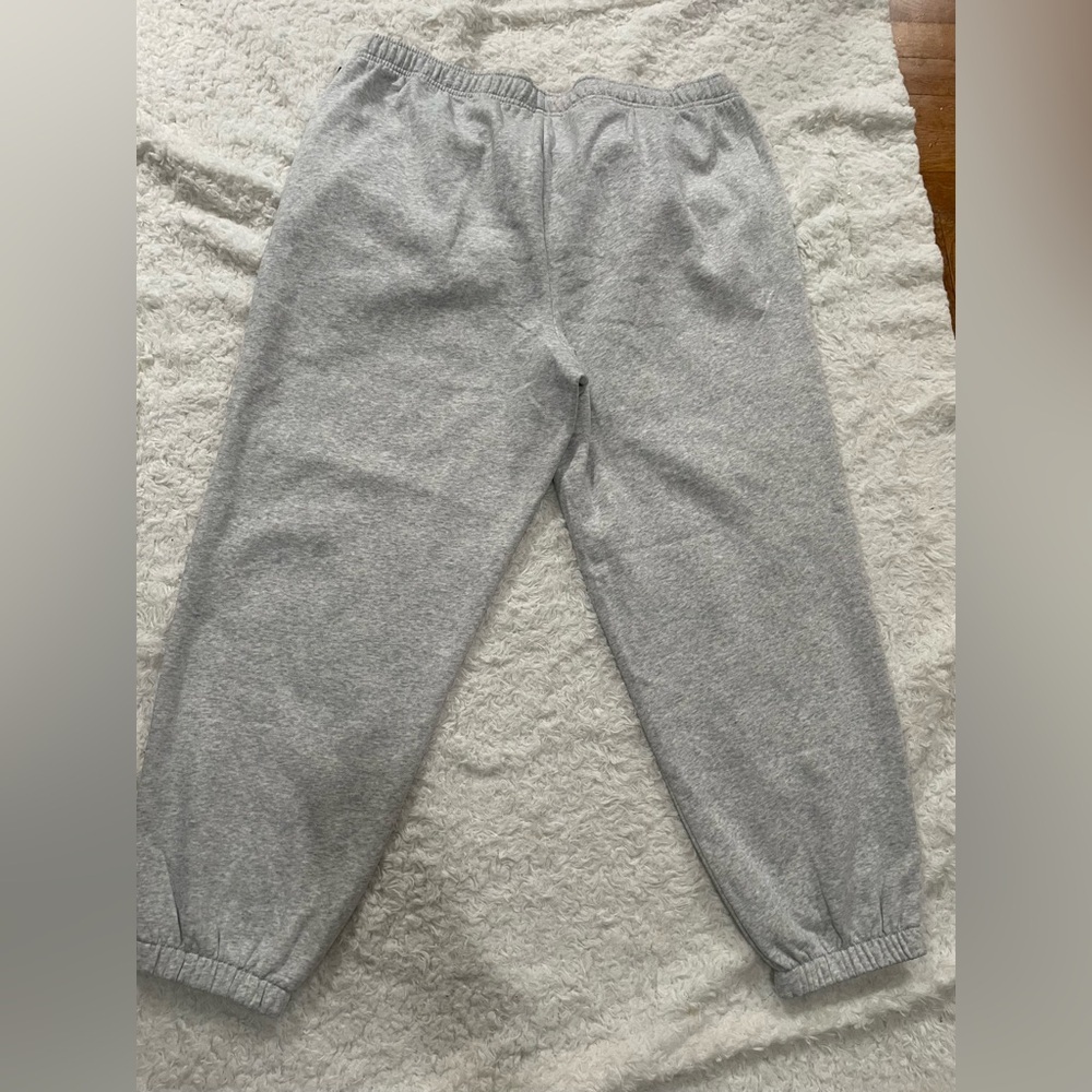 Universal Thread Light Gray men’s Joggers